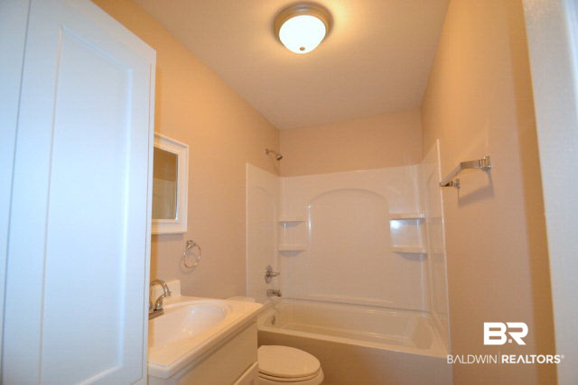 5417 Colonial Oaks Drive Mobile, AL 36618 - Photo 10 of 17