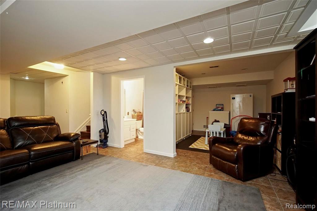 1668 Scio Ridge Road Ann Arbor, MI 48103 - Photo 22 of 31