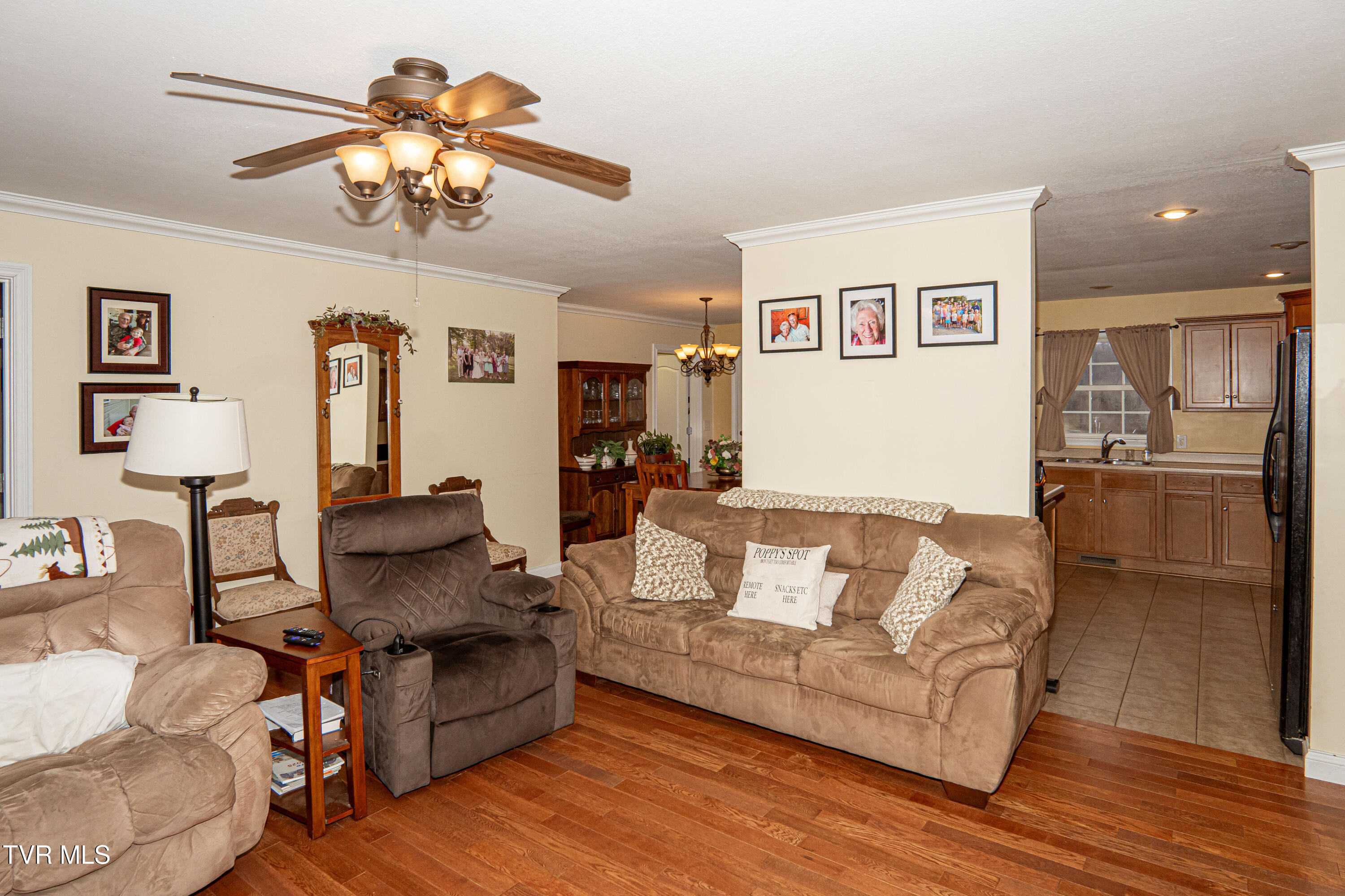 381 East Ridges Drive Chuckey, TN 37641 - Photo 15 of 50 DanielleRickerPhotography-09699