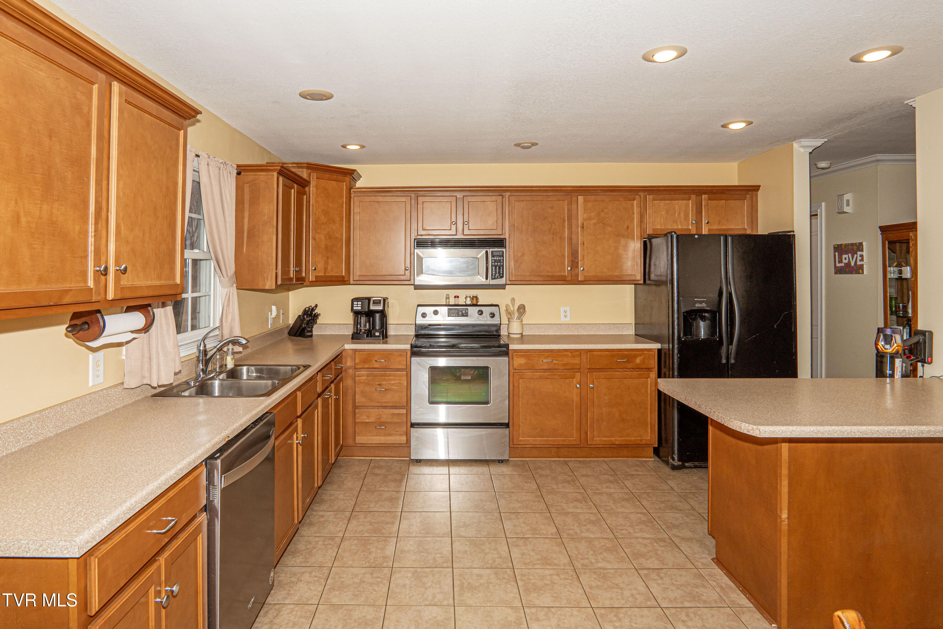 381 East Ridges Drive Chuckey, TN 37641 - Photo 18 of 50 DanielleRickerPhotography-09706