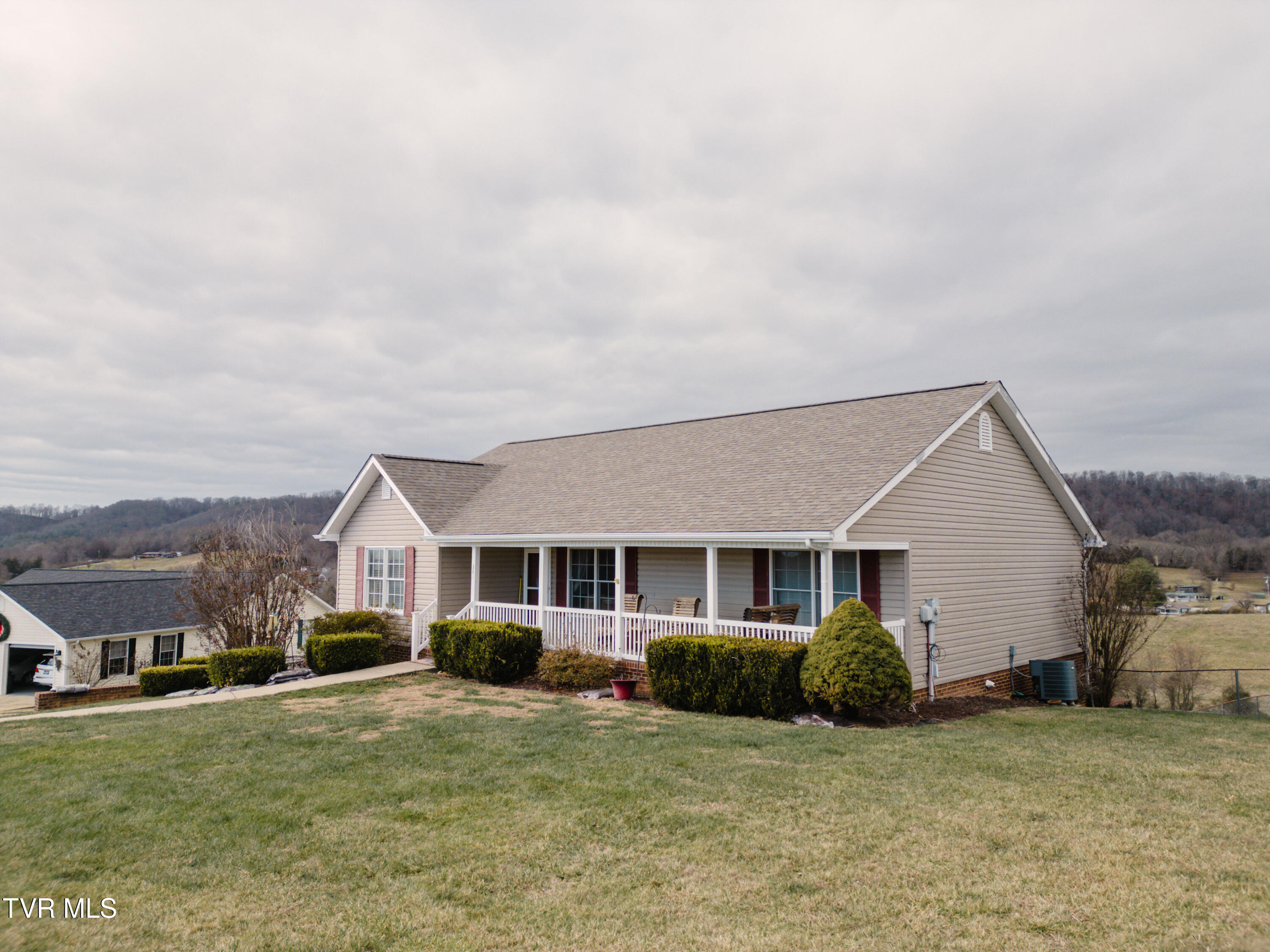 381 East Ridges Drive Chuckey, TN 37641 - Photo 43 of 50 DanielleRickerPhotography-0893