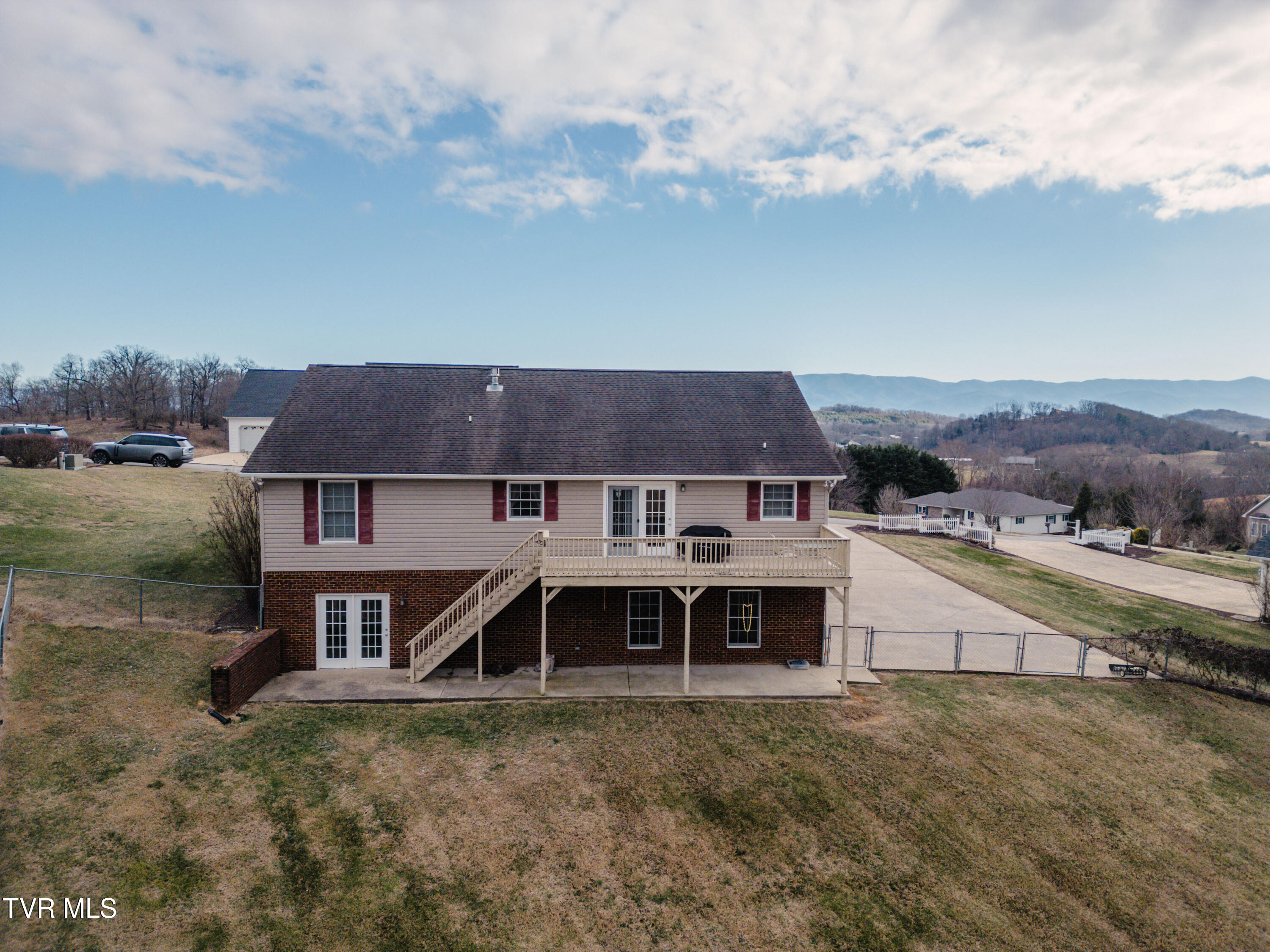 381 East Ridges Drive Chuckey, TN 37641 - Photo 7 of 50 DanielleRickerPhotography-0904