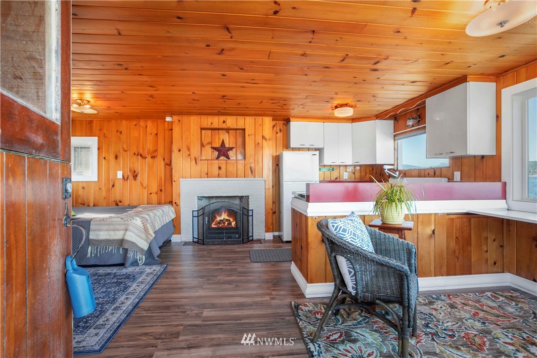 630 Beckett Point Road Port Townsend, WA 98368 - Photo 3 of 15 Gallery Image 3