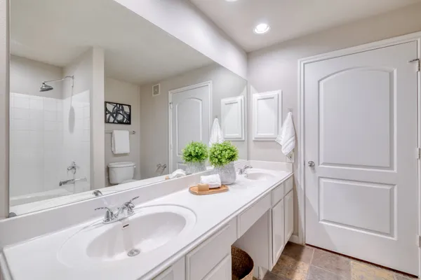 $299,000 | 9525 North Capital Of Texas Highway, Unit 616, Austin, TX 78759