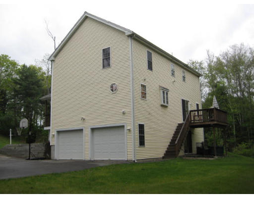 62 Locust Street Raynham, MA 02767 - Photo 3 of 15 Gallery Image 3