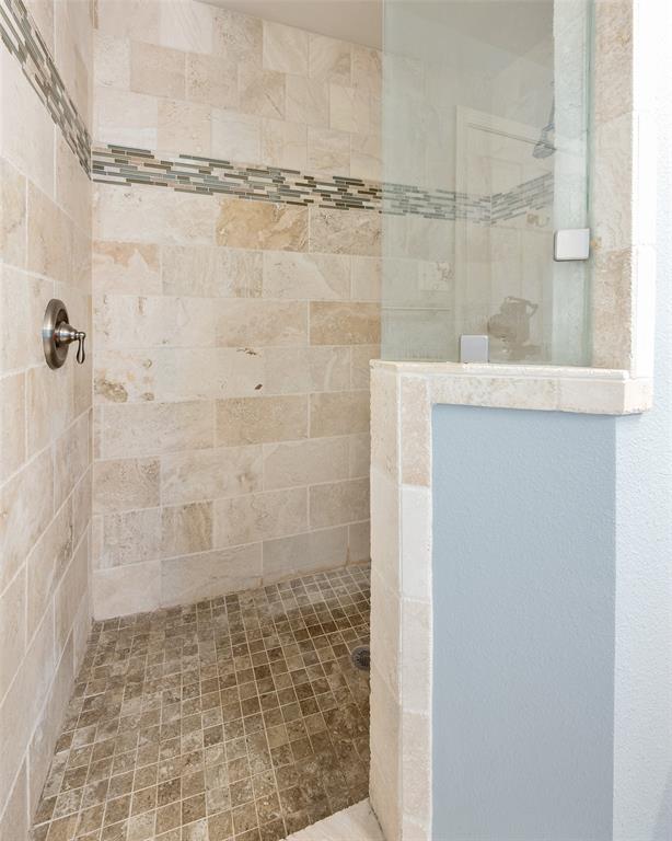 109 Castlewood Road Enchanted Oaks, TX 75156 - Photo 18 of 33