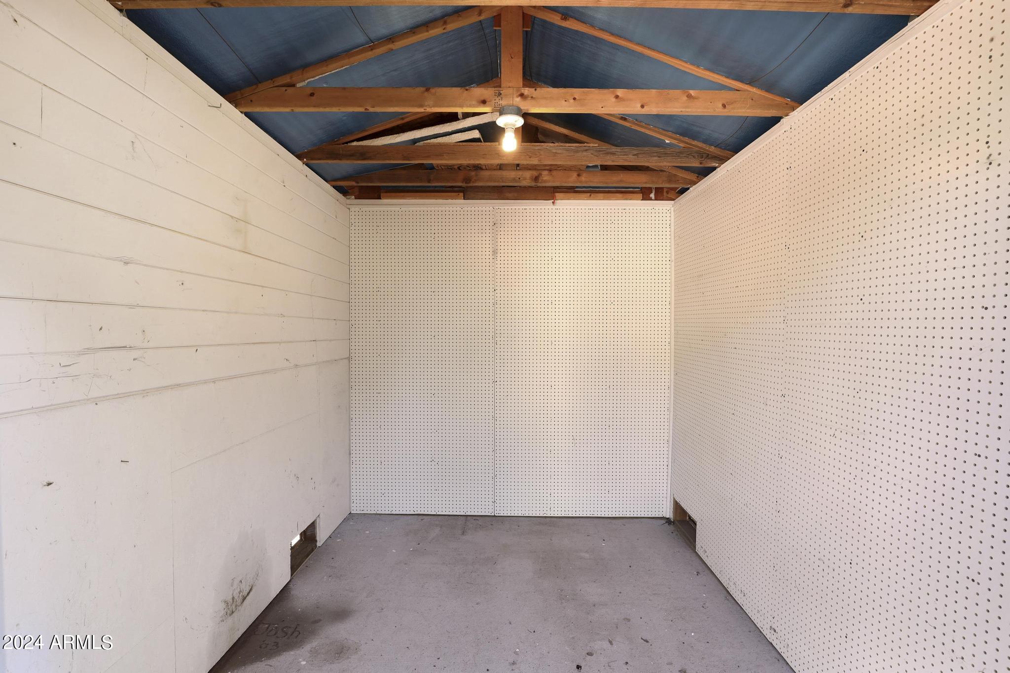 917 Landmark Trail Payson, AZ 85541 - Photo 35 of 40 Interior of Shed