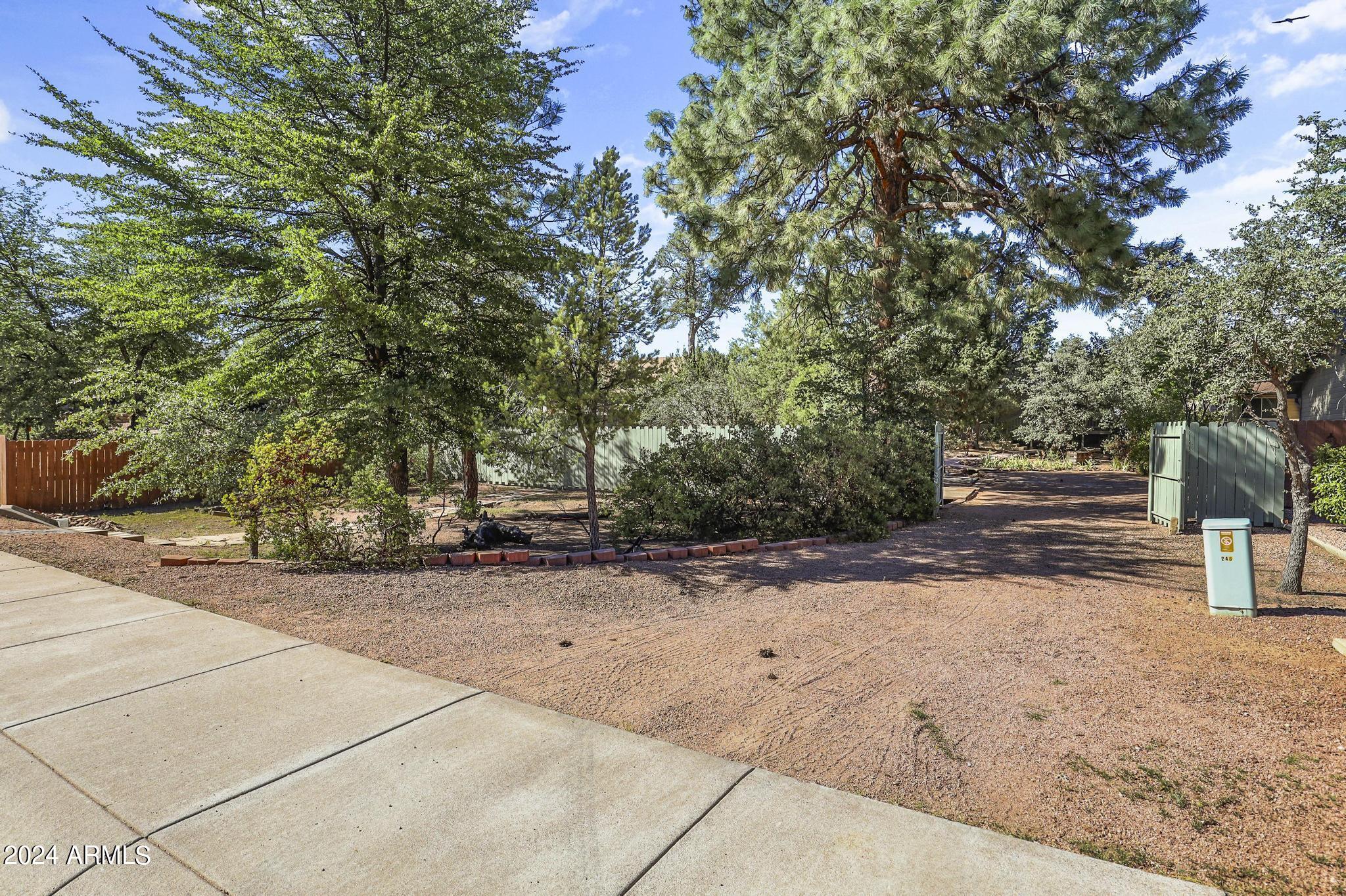 917 Landmark Trail Payson, AZ 85541 - Photo 36 of 40 RV Gate Rear of Property