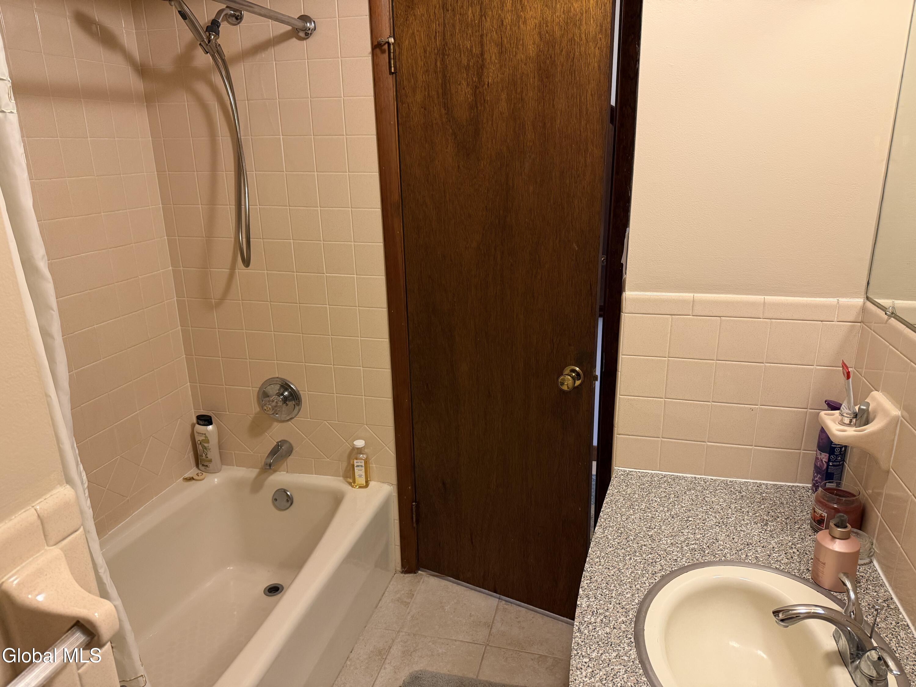 115 Hollywood Road Amsterdam, NY 12010 - Photo 20 of 22 IMG_0992