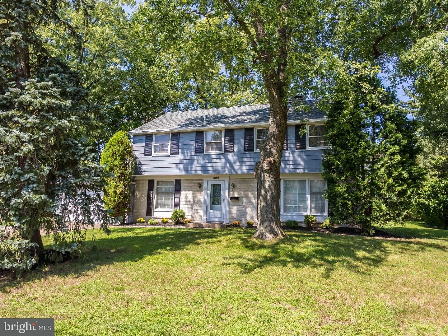 809 Heritage Road Cinnaminson, NJ 08077 - Photo 2 of 25 Gallery Image 2