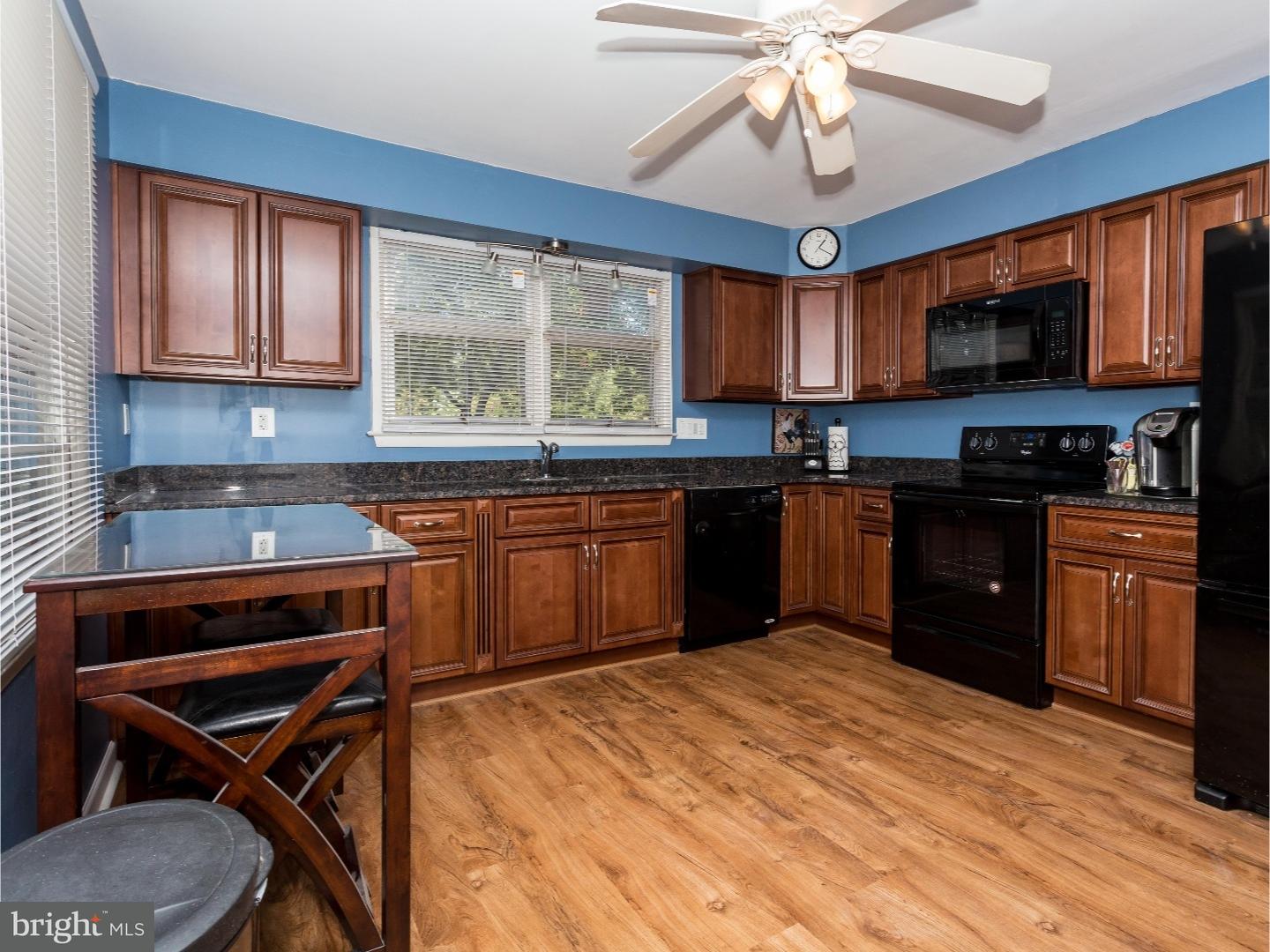 809 Heritage Road Cinnaminson, NJ 08077 - Photo 11 of 25 Gallery Image 11