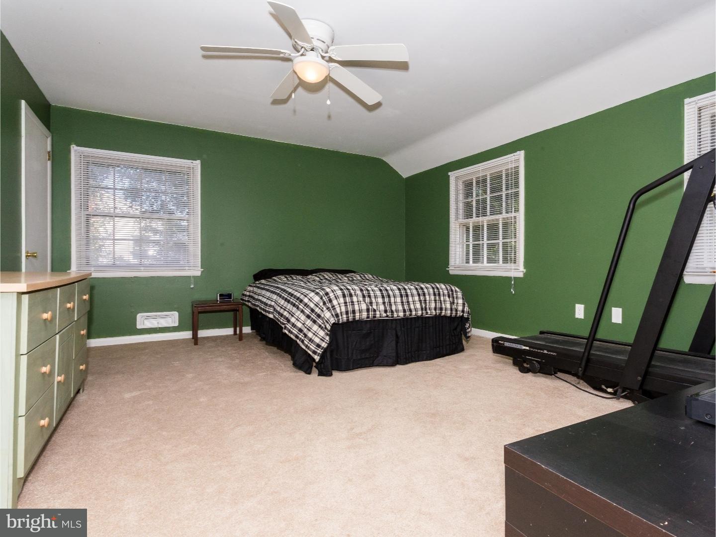 809 Heritage Road Cinnaminson, NJ 08077 - Photo 21 of 25 Gallery Image 21