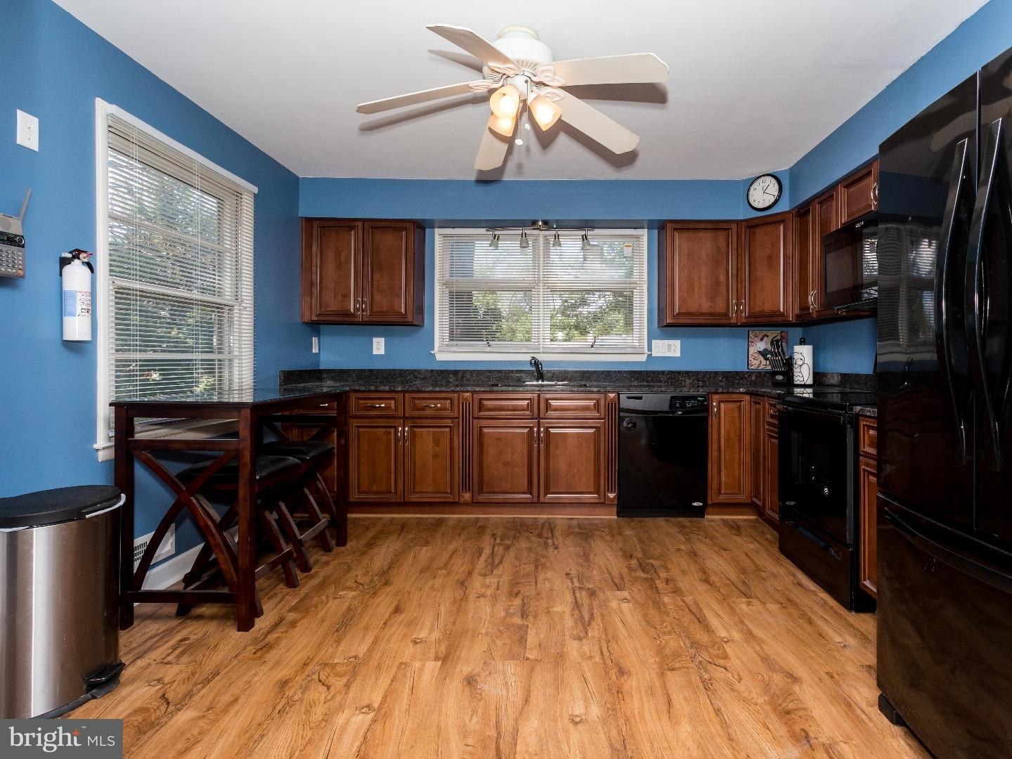 809 Heritage Road Cinnaminson, NJ 08077 - Photo 8 of 25 Gallery Image 8