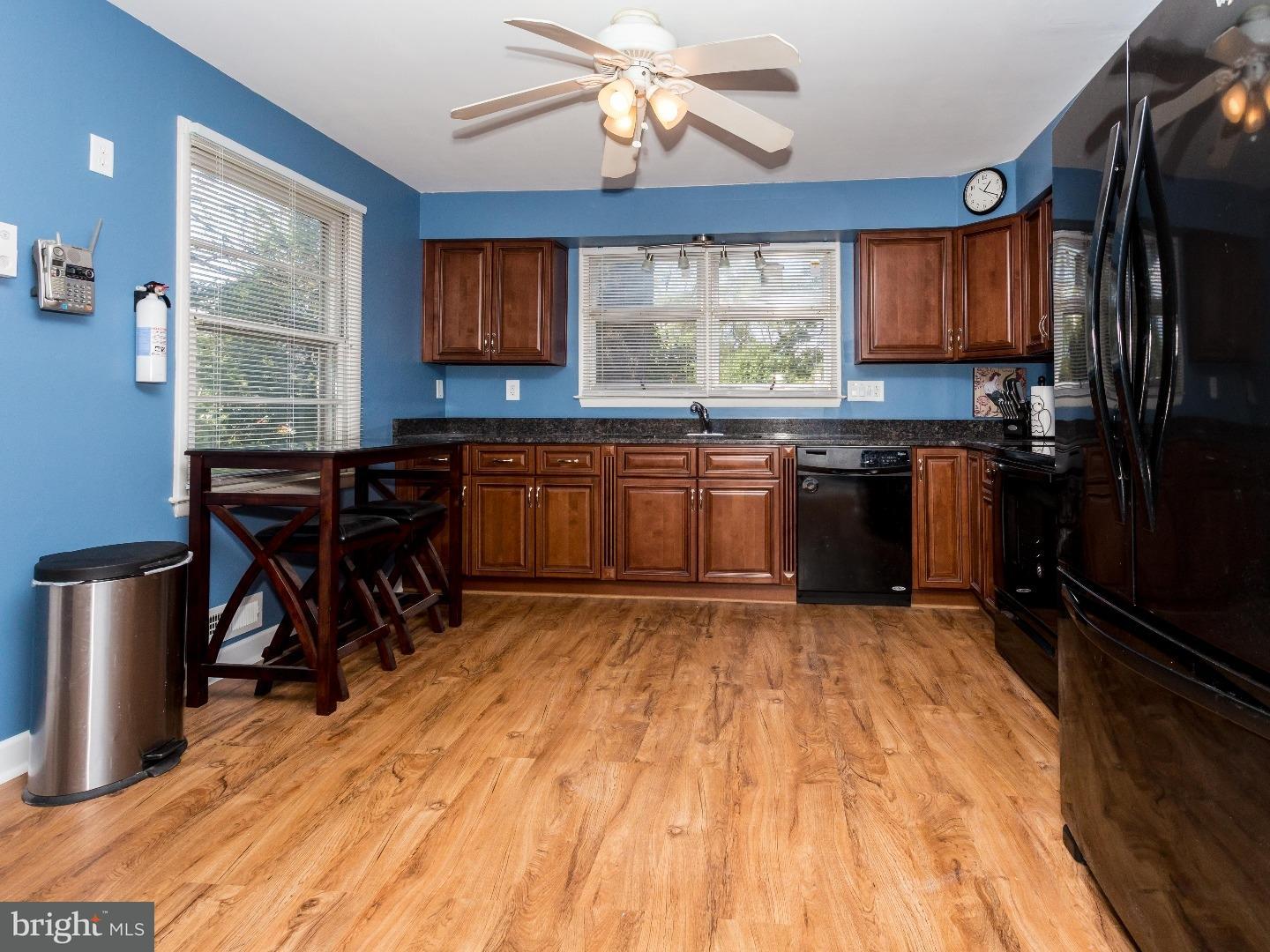 809 Heritage Road Cinnaminson, NJ 08077 - Photo 9 of 25 Gallery Image 9