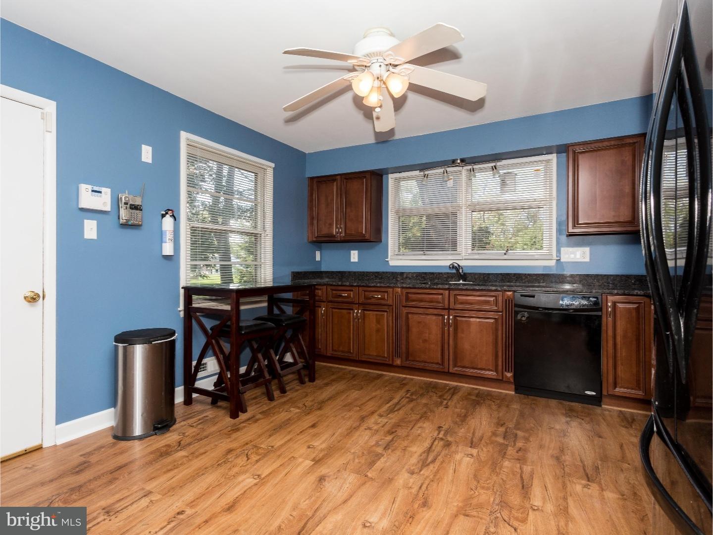 809 Heritage Road Cinnaminson, NJ 08077 - Photo 10 of 25 Gallery Image 10