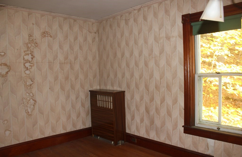 172 Summer Street Springfield, VT 05156 - Photo 7 of 17