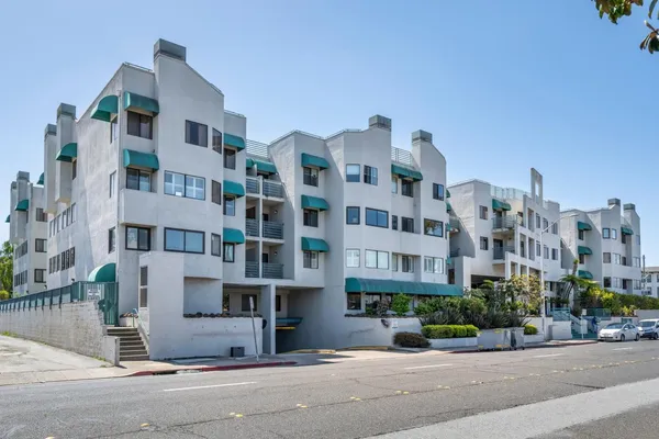 $618,000 | 320 Peninsula Avenue, Unit 215, San Mateo, CA 94401