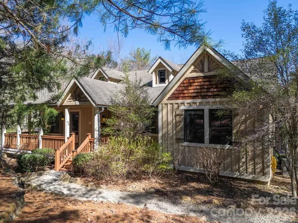 $539,900 | 98 Mill Pond Drive, Tuckasegee, NC 28783