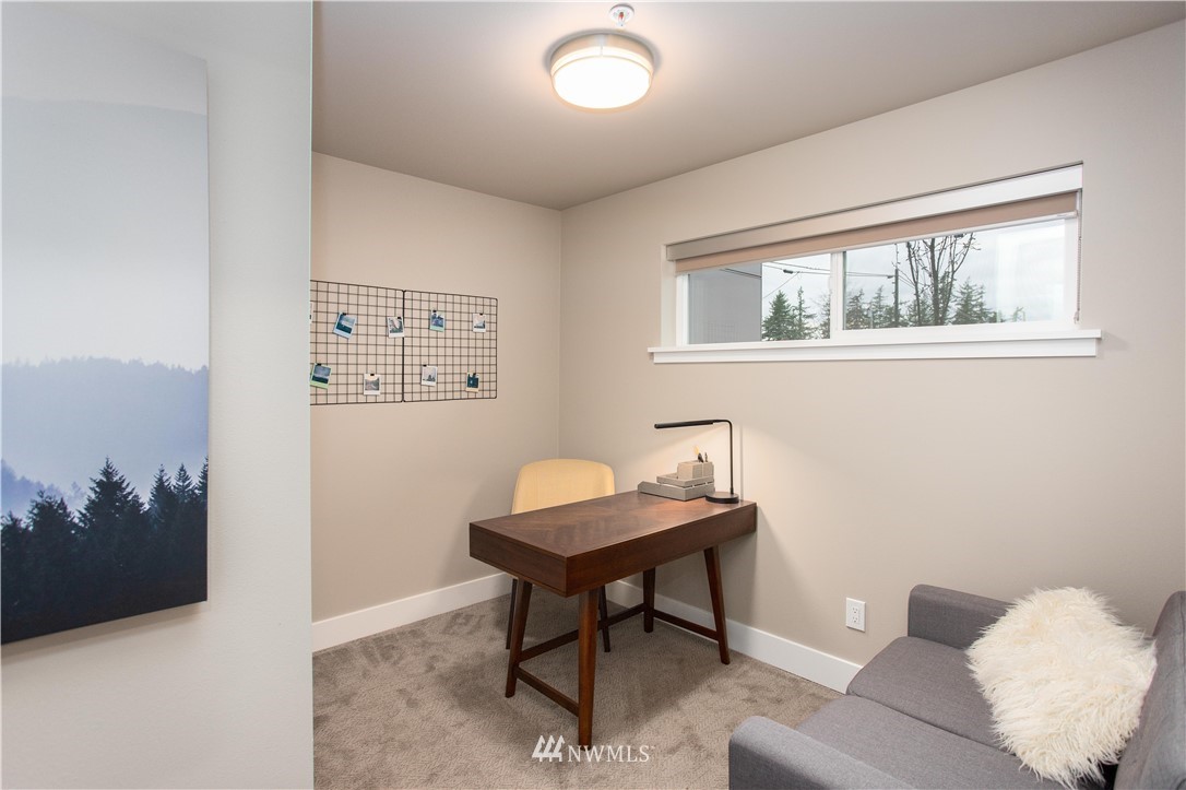 1880 Front Street, Unit 206 Lynden, WA 98264 - Photo 15 of 30 a workspace with furniture and window