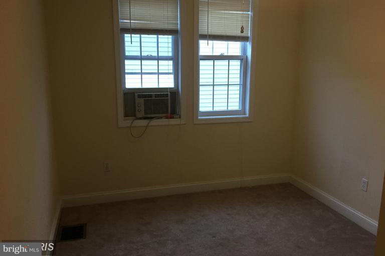 321 Magothy Road Severna Park, MD 21146 - Photo 11 of 20 Bedroom upper level unit