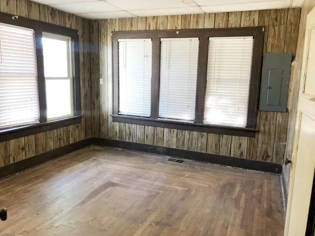 $62,000 | 423 North A Street, Wellington, KS 67152