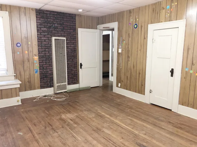 $62,000 | 423 North A Street, Wellington, KS 67152