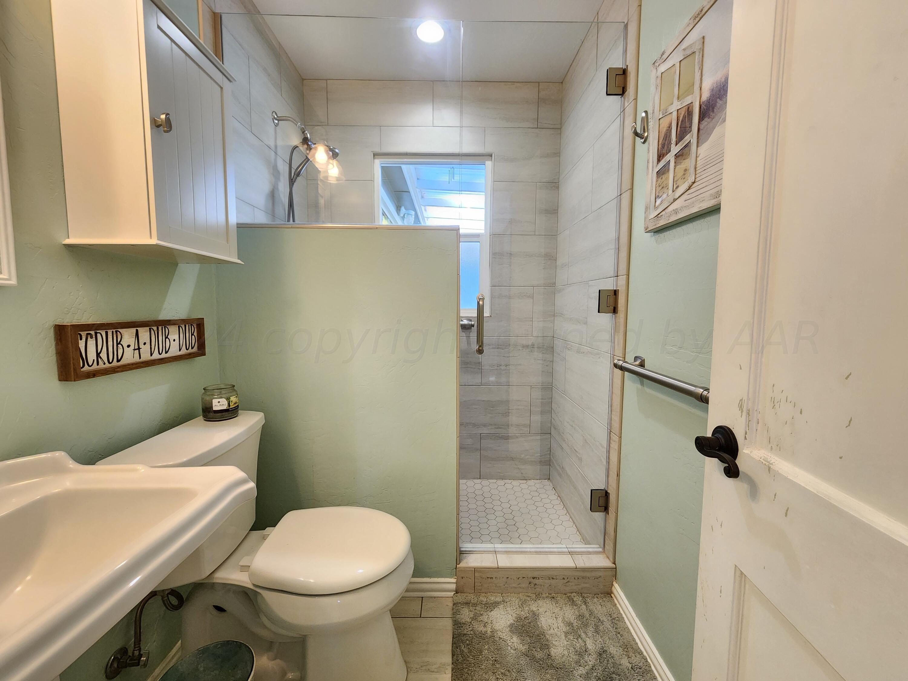 3809 Bowie Street Amarillo, TX 79110 - Photo 4 of 19 20241021_170139