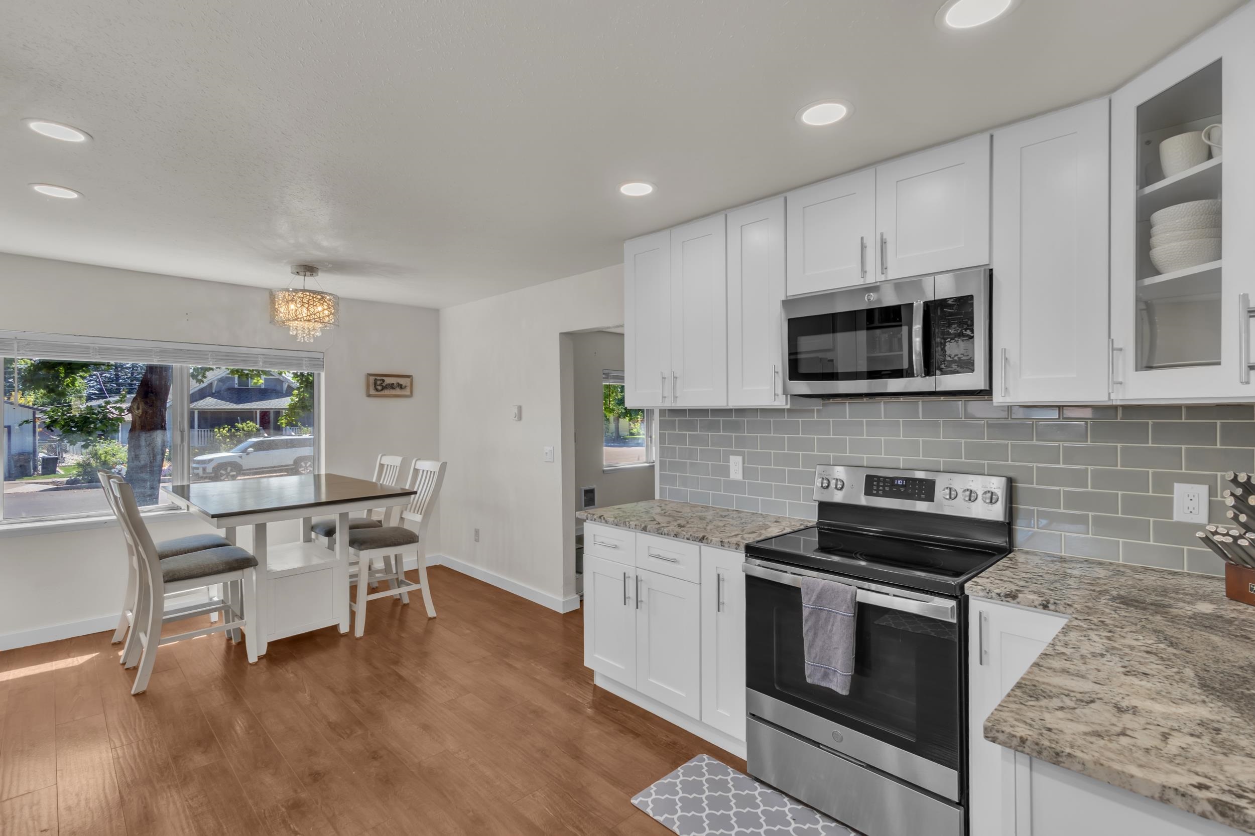 304 North 4th Street Cheney, WA 99004 - Photo 6 of 27