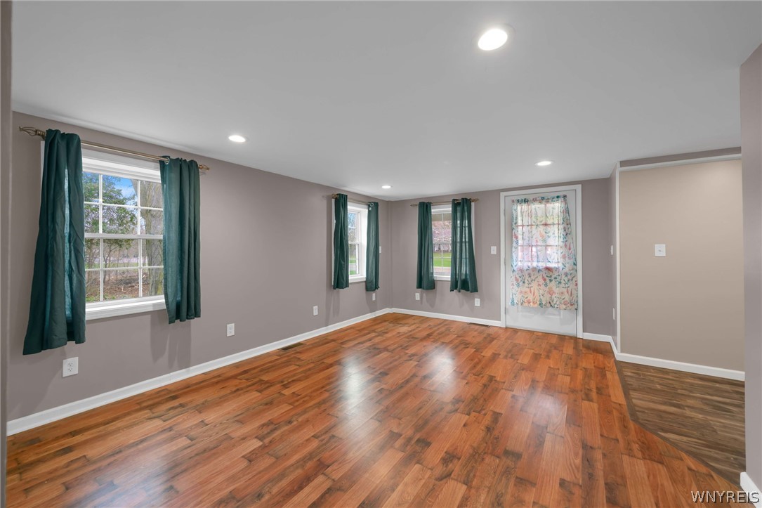 8976 Wilkinson Road Corfu, NY 14036 - Photo 4 of 32