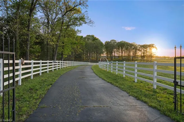 $2,500,000 | 15670 Bethel Ave Extension, Midland, NC 28107