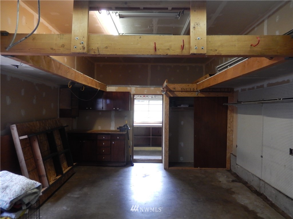 703 South 17th Street Renton, WA 98055 - Photo 20 of 20 a view of an empty room with wooden floor