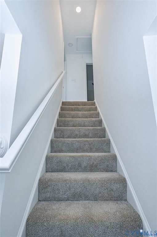 993 Swan Lane Ruther Glen, VA 22546 - Photo 15 of 31 a view of entryway