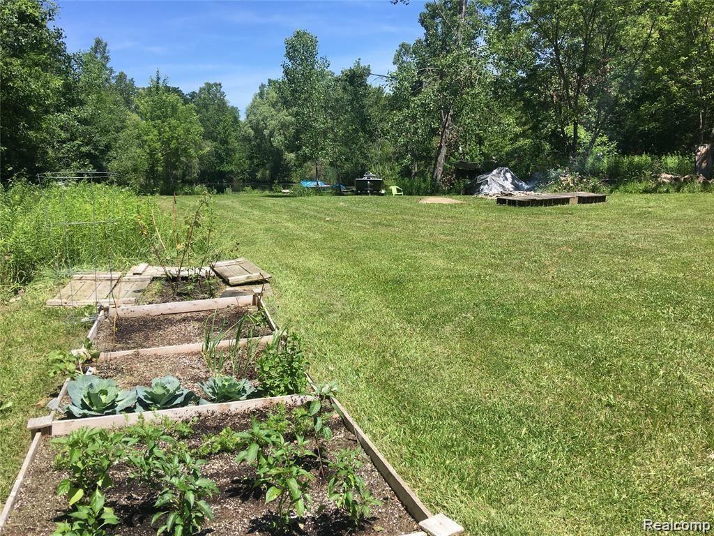 375 East Romeo Road Leonard, MI 48367 - Photo 6 of 7