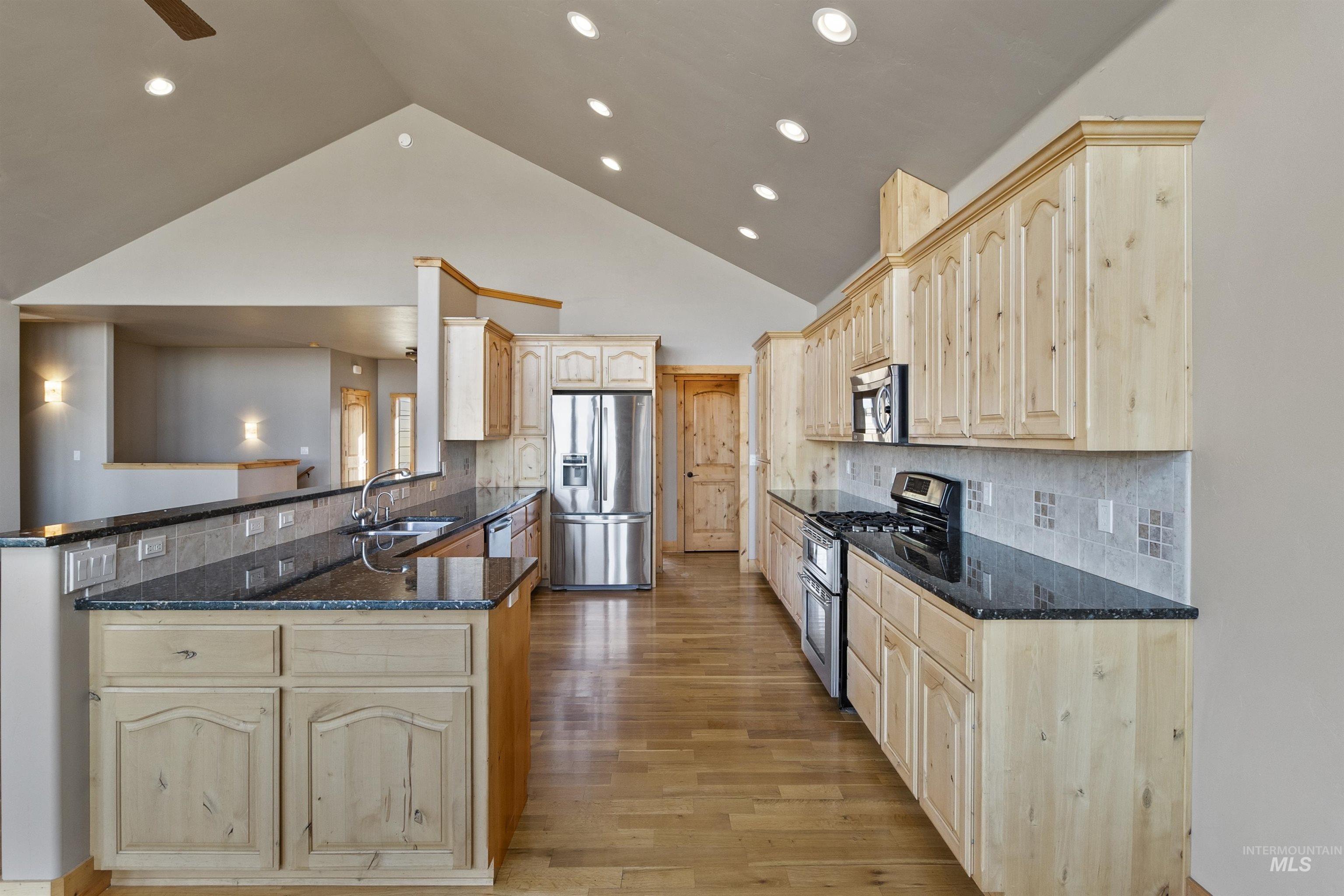 1031 Prairie Lane Moscow, ID 83843 - Photo 12 of 49