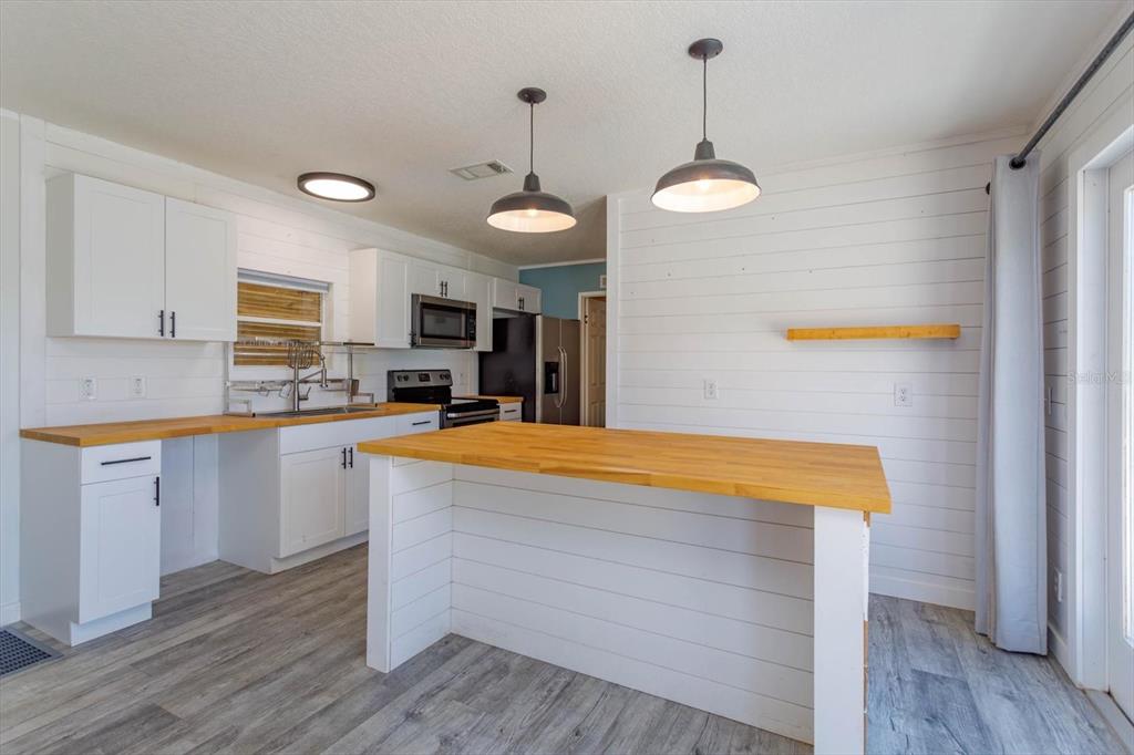 455 Baker Road Merritt Island, FL 32953 - Photo 8 of 24 Gallery Image 8