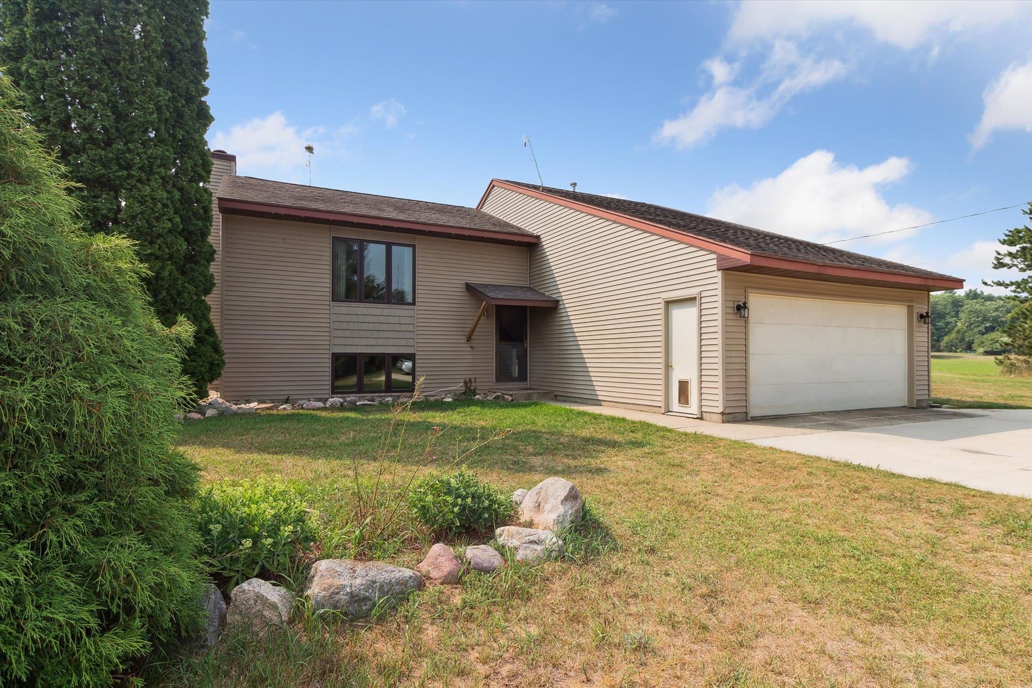 4218 East Klees Road Stanton, MI 48888 - Photo 3 of 69 Gallery Image 3