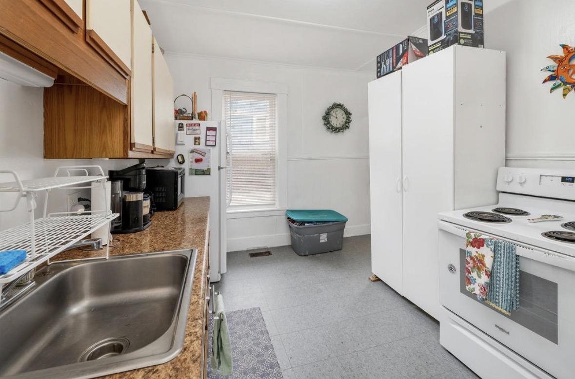 217 South Main Street, Unit 2 Laconia, NH 03246 - Photo 3 of 11