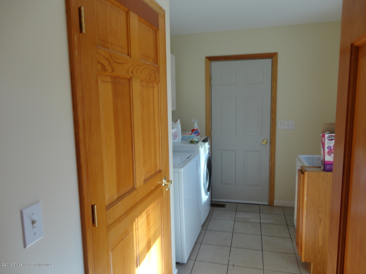 712 Parkview Road Moscow, PA 18444 - Photo 4 of 30 Gallery Image 4