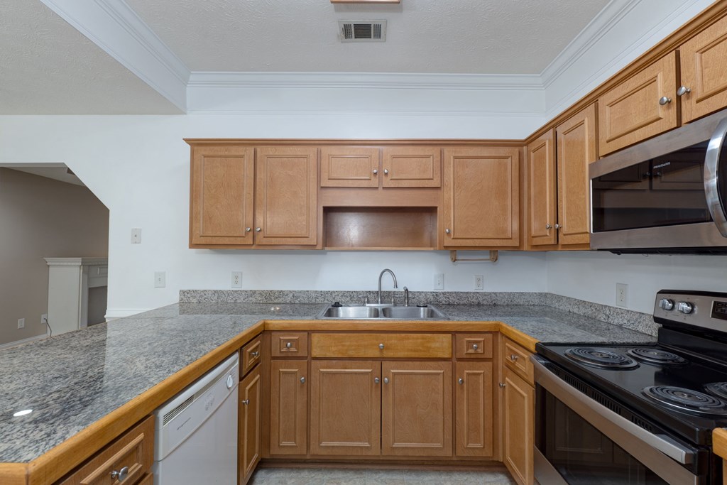 3928 Reese Road Columbus, GA 31907 - Photo 6 of 25 kitchen