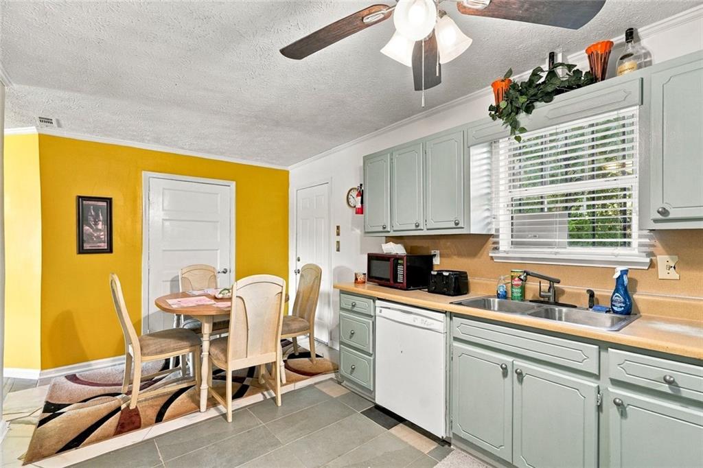 1150 Crystal Lake Road Atlanta, GA 30349 - Photo 8 of 20 Gallery Image 8