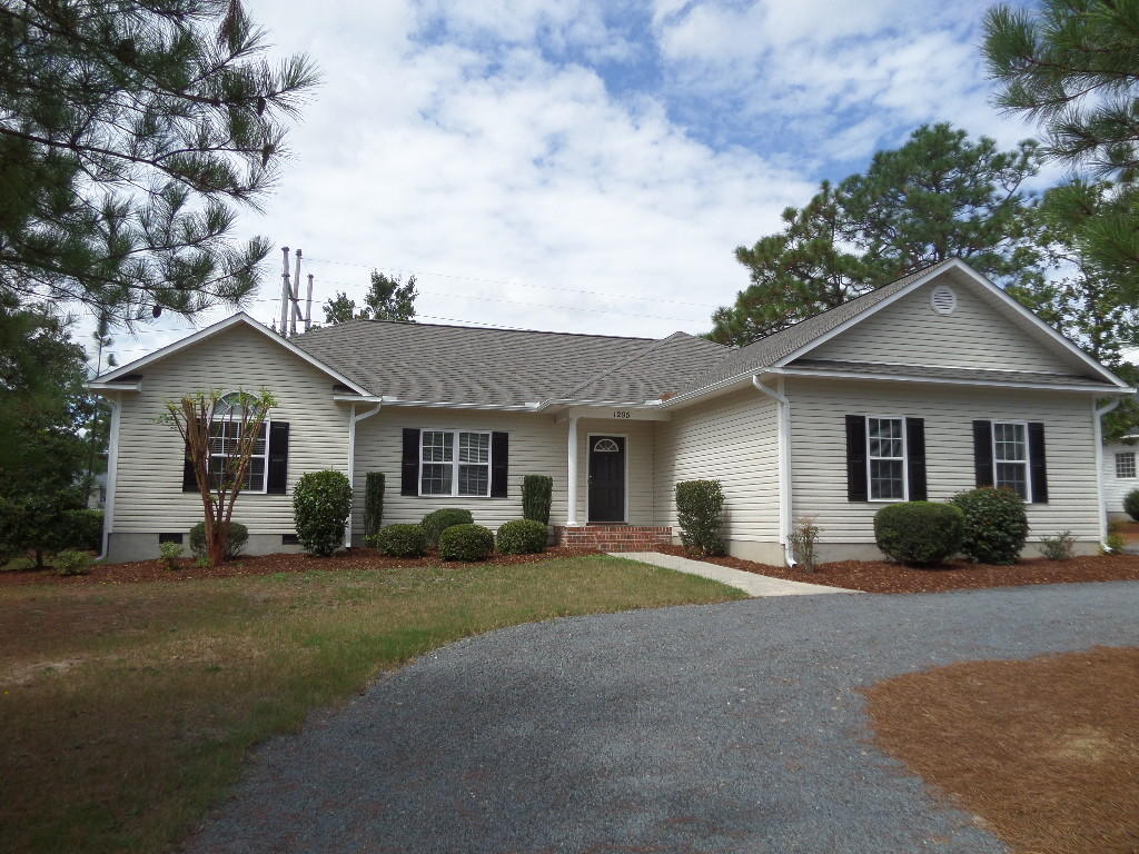 1295 Burning Tree Road Pinehurst, NC 28374 - Photo 1 of 32 SAM_4007