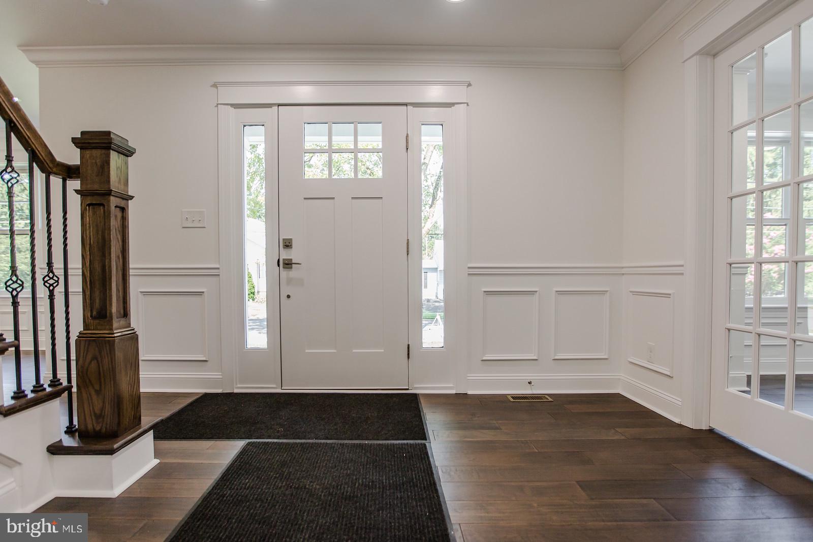416 Coles Mill Road Haddonfield, NJ 08033 - Photo 4 of 57 Foyer
