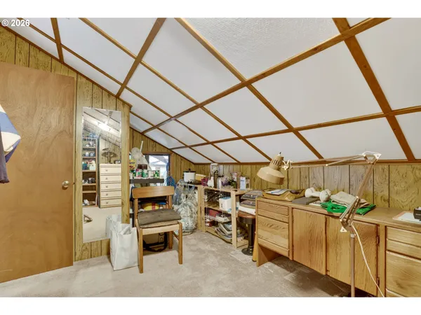 $250,000 | 19609 Northeast Marine Drive, Unit D3, Portland, OR 97230