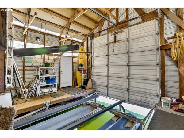 $250,000 | 19609 Northeast Marine Drive, Unit D3, Portland, OR 97230