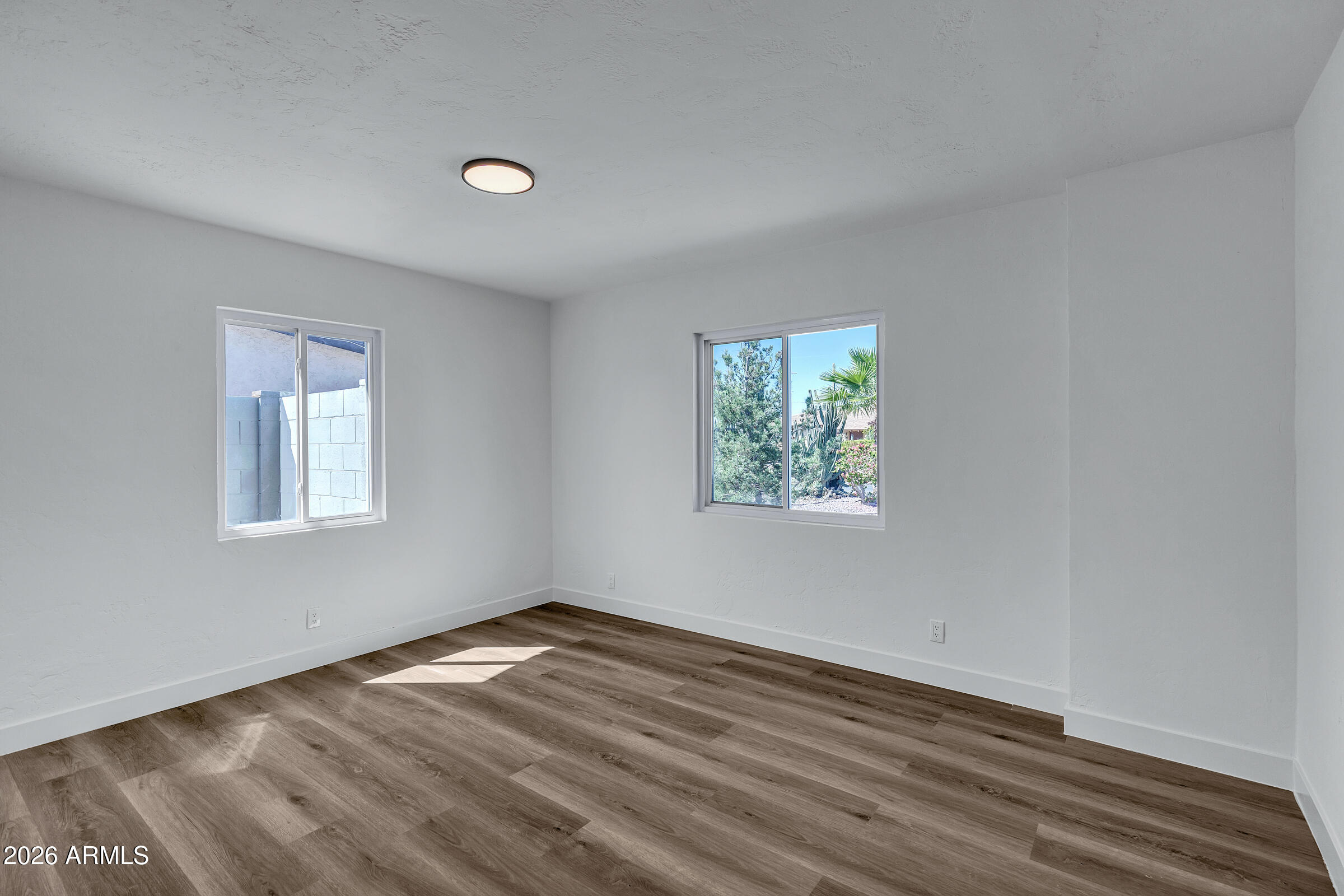 4311 North 11th Place Phoenix, AZ 85014 - Photo 15 of 24 4311 N 11th Pl-15