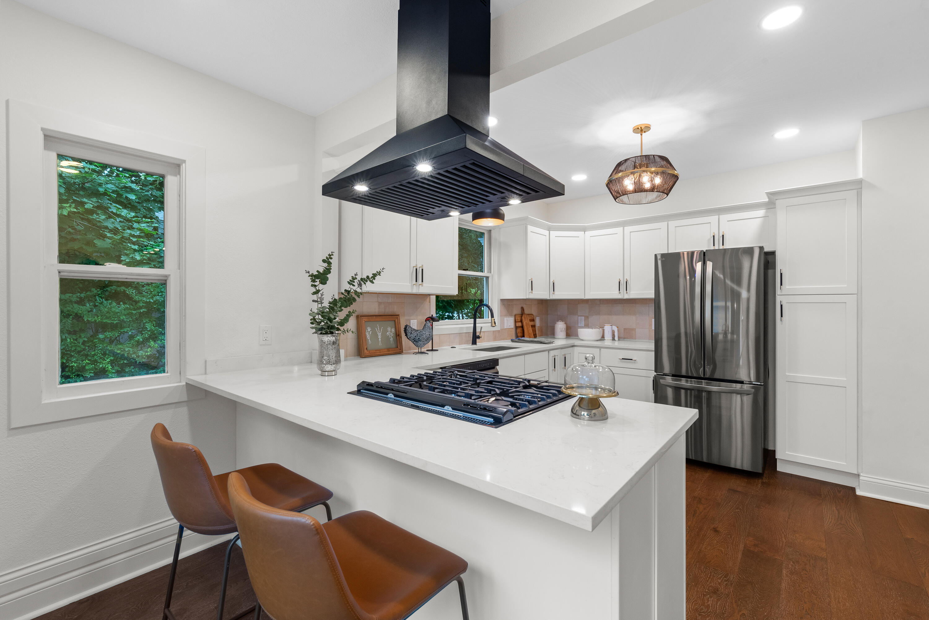 1332 Dodge Street Lake Geneva, WI 53147 - Photo 4 of 14 1332 Dodge St-35