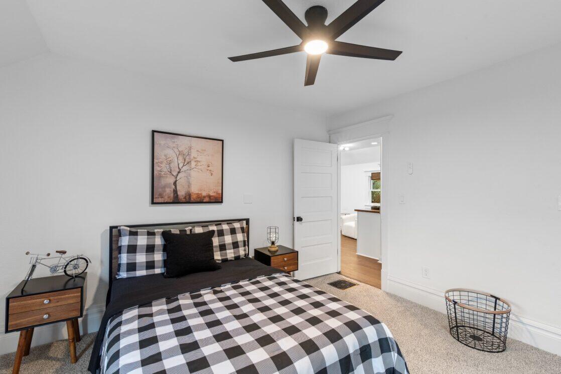 1332 Dodge Street Lake Geneva, WI 53147 - Photo 9 of 14 up master