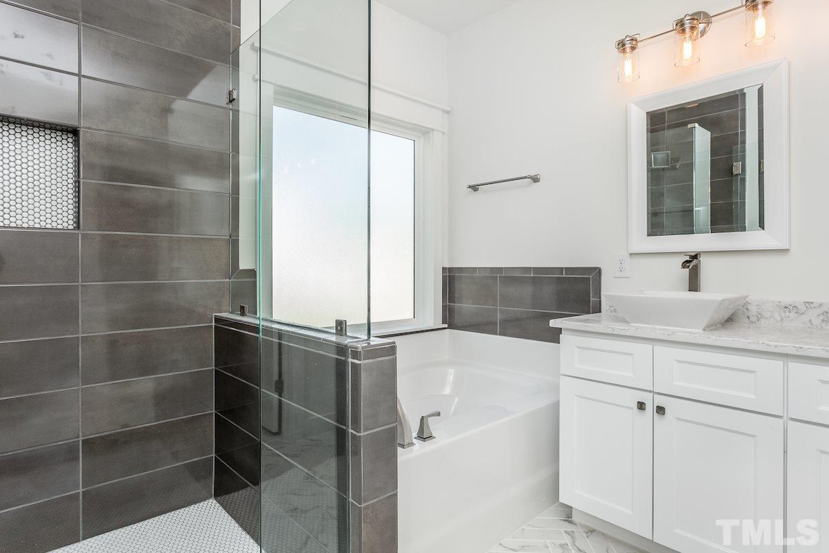 504 Montague Lane Raleigh, NC 27601 - Photo 17 of 25 Gallery Image 17