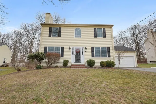 $699,900 | 52 White Oak Way, North Attleboro, MA 02760
