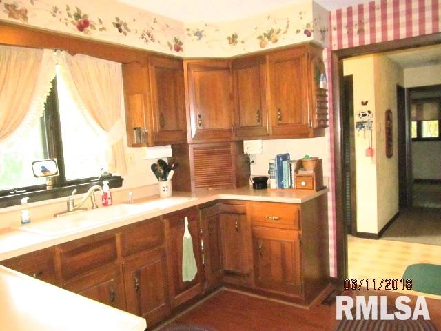 810 Partridge Point Road Metamora, IL 61548 - Photo 7 of 31